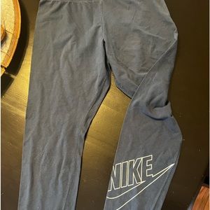 Women’s Nike leggings